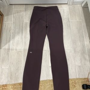 Alo Yoga Airbrush High-Waist Flutter Legging